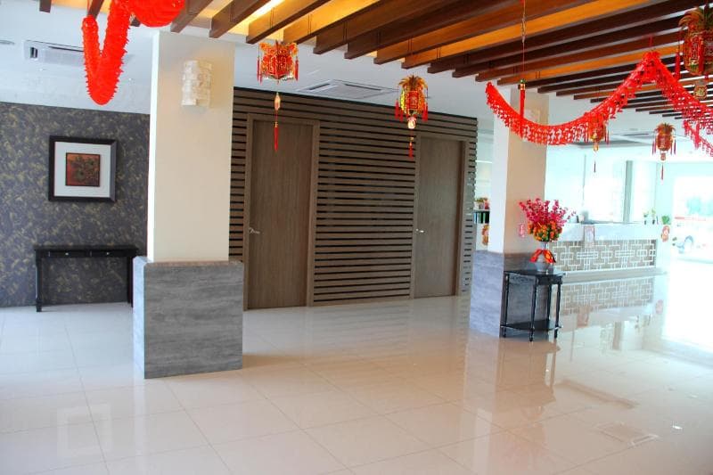906 Premier Hotel 2
