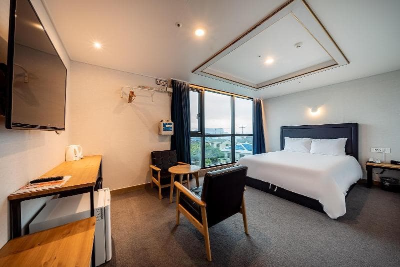 Sunrise Hotel main