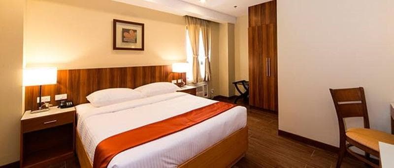 V Hotel And Apartel main