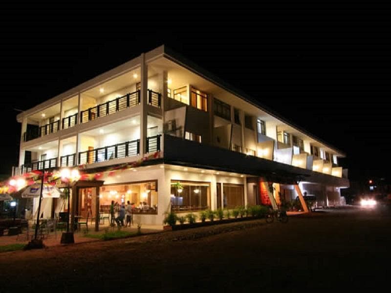 Coron Gateway Hotel & Suites photo 1
