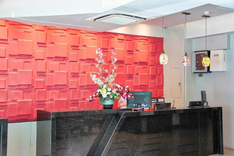 New Dawn Hotel Plus 3