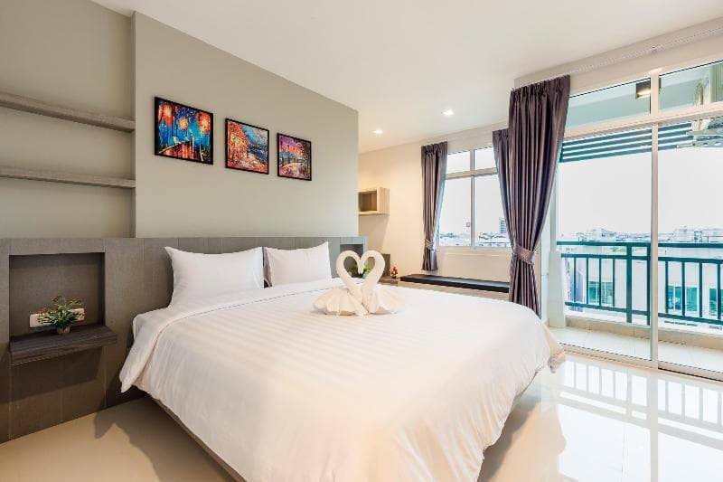 Evergreen Suite Hotel photo 1