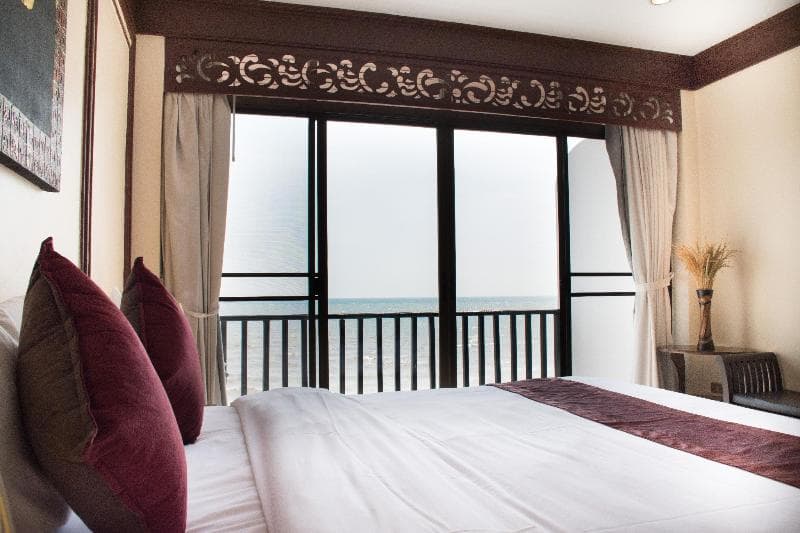 Sea Memories White Sand Beach Hotel 3