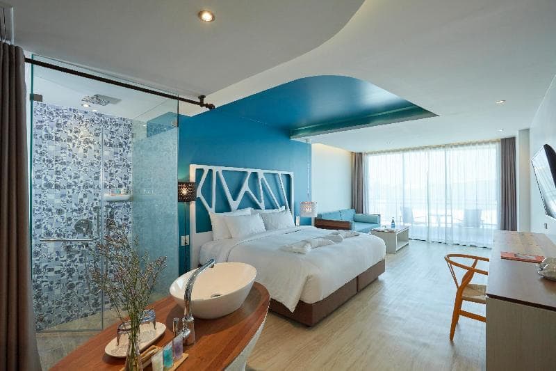Whale Hua Hin 3