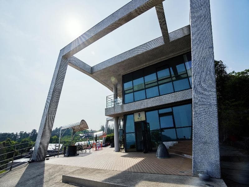 Jeju Bom photo 1