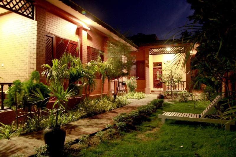 Yun Myo Thu Hotel 3