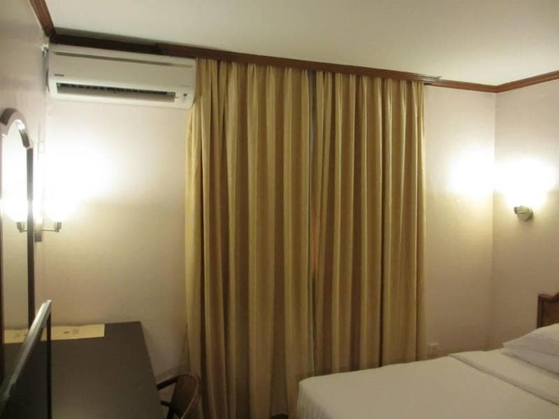 Sanbay Hotel 5
