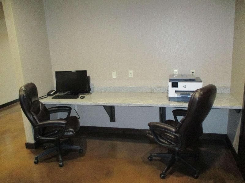 Best Western Plus Lakeview Hotel main