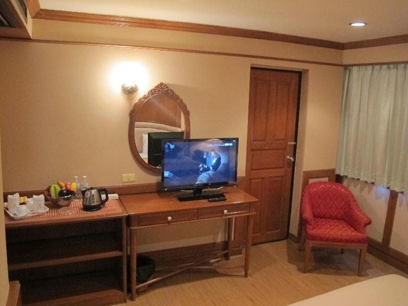 The Promenade Hotel 5