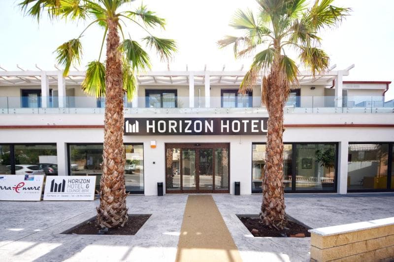 Horizon Hotel main