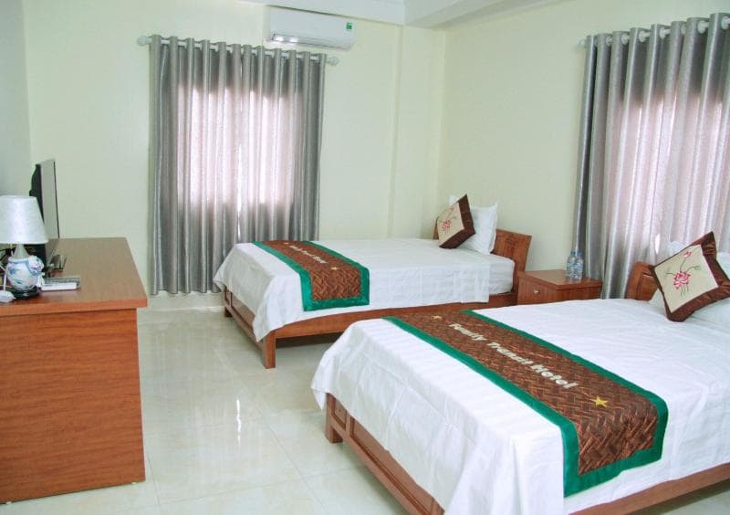 Family Transit Hotel 4