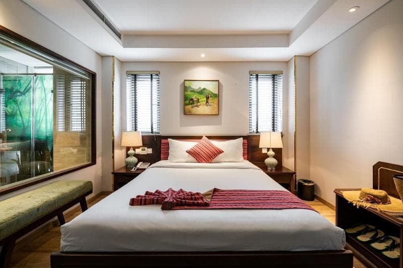 Au Lac 1 Hotel main