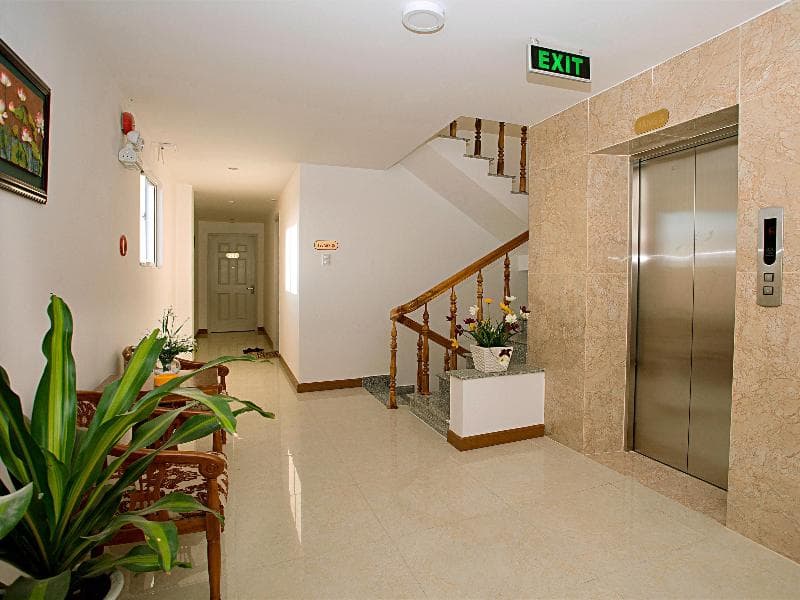 Rex Hotel And Apartment main