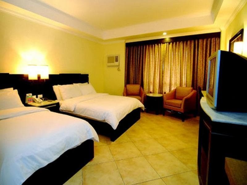 Mo2 Westown Hotel Bacolod - Downtown 5