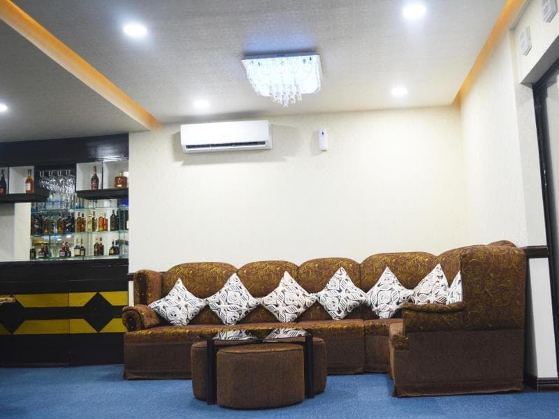 999 Hotel 4