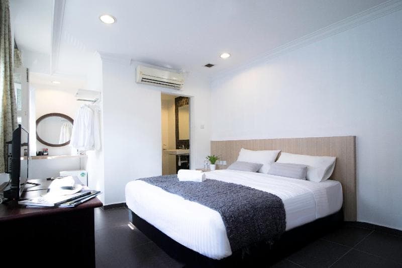 Harbour Ville Hotel Hamilton - Lavender photo 1