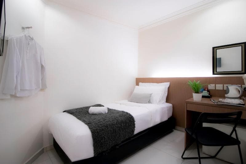 Harbour Ville Hotel Hamilton - Lavender 4