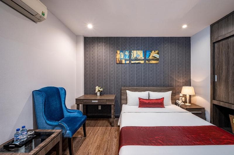 Iris Hotel Saigon 5