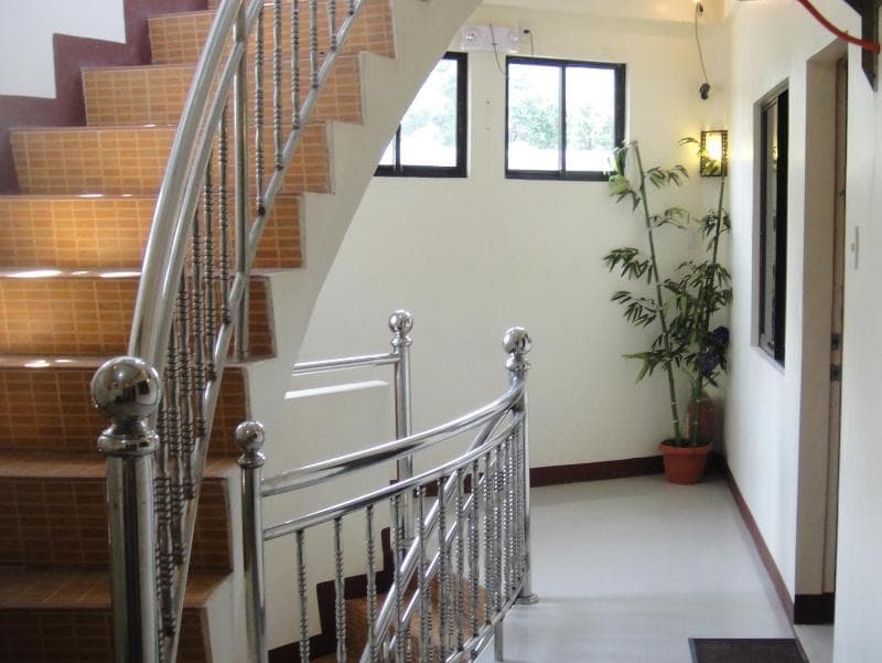 Aj Travellers Inn 4