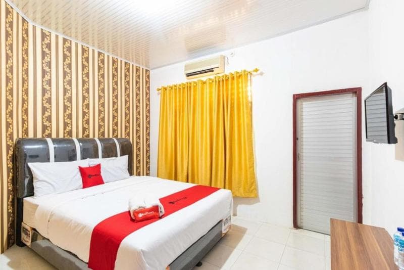 RedDoorz Plus near Universitas Sumatera Utara (RedDoorz - Natio Hotel) 2
