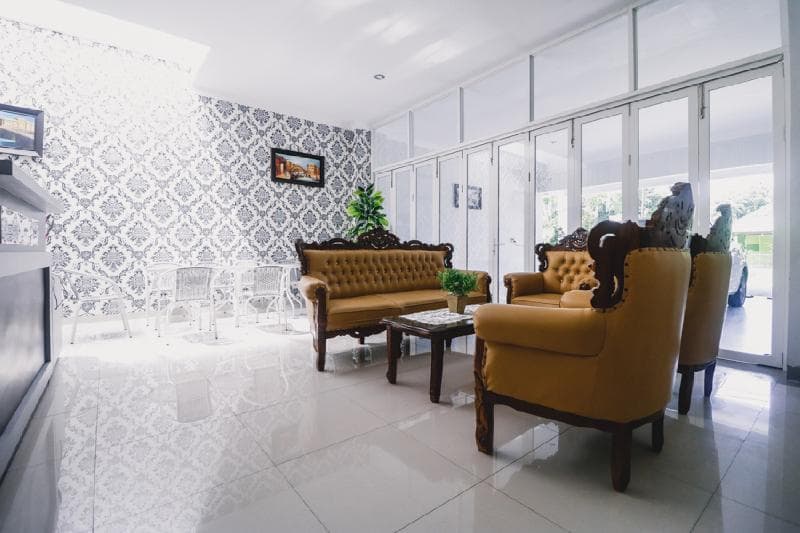 Reddoorz Near Hermes Place Polonia Medan 4