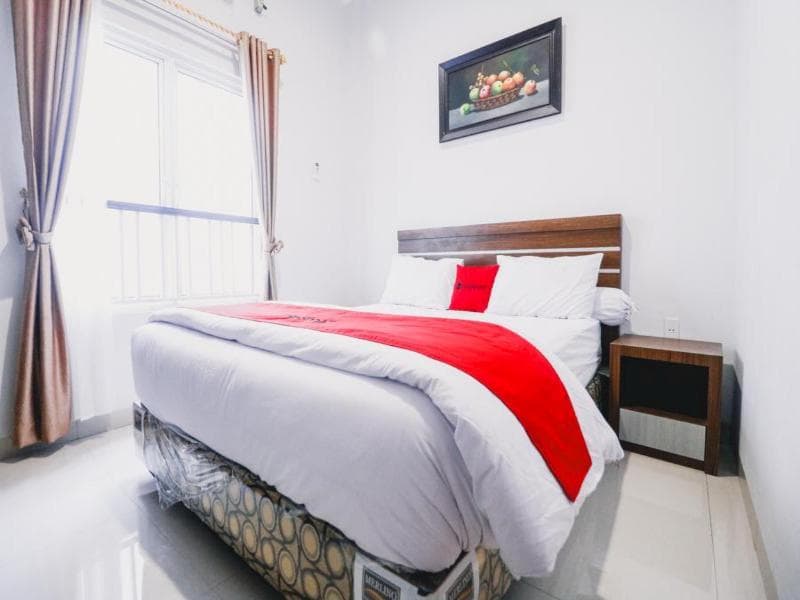Reddoorz Near Hermes Place Polonia Medan photo 1
