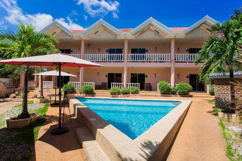 Conradas Place Hotel And Resort 5