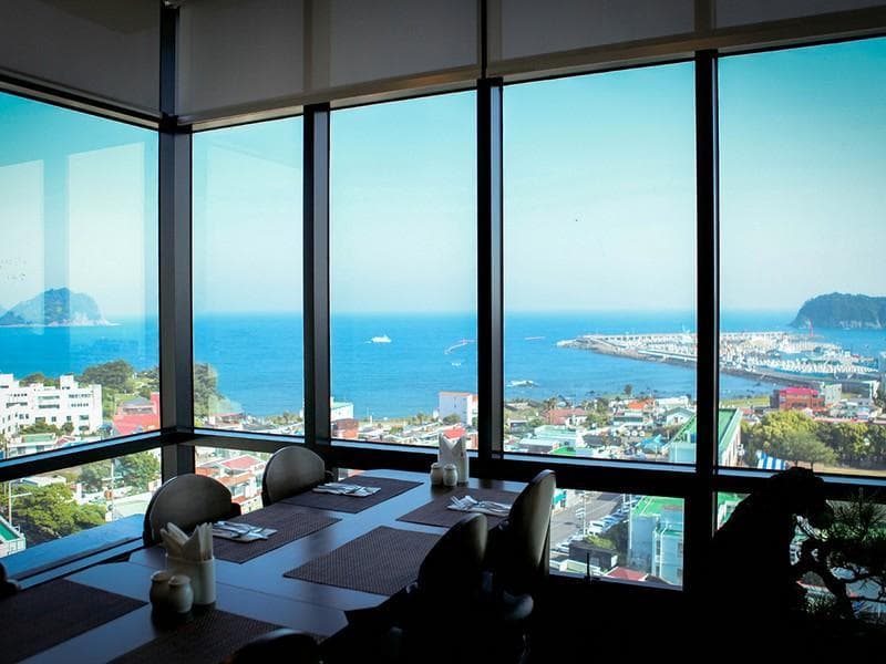 Eins Hotel 3