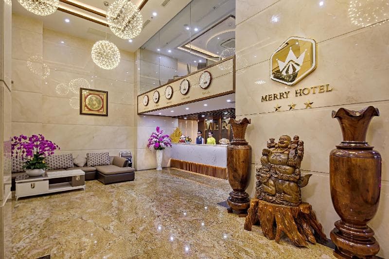 Merry Hotel 4