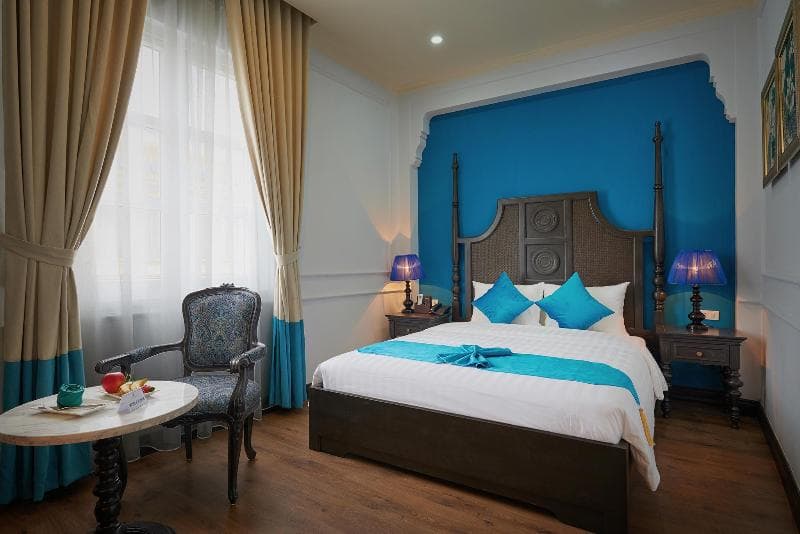 Manoir Des Arts Hotel main