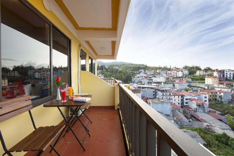 Saparis Hotel 3