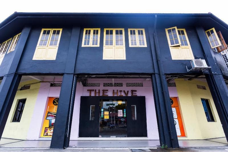 The Hive Singapore Hostel 3