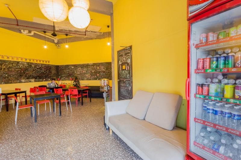 The Hive Singapore Hostel 4