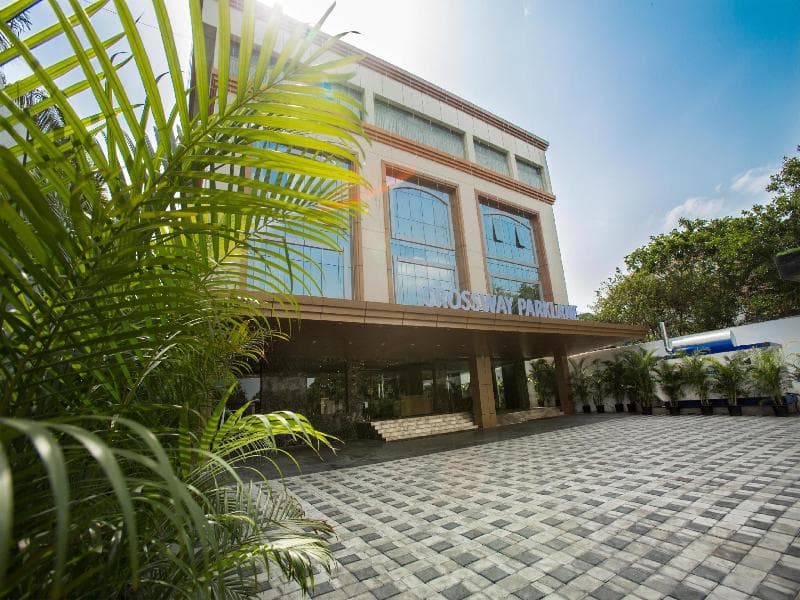 Crossway Parklane Airport Hotel Chennai 5