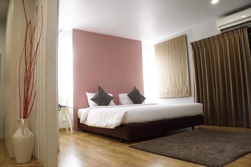 The One Residence 4