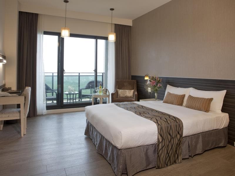 Renyi Lake Hotel 5