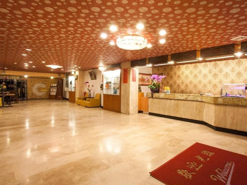 Chiayi Crown Hotel photo 1