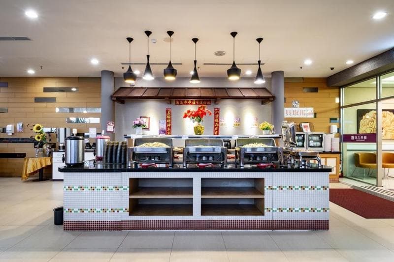 Yoyo Hotel main