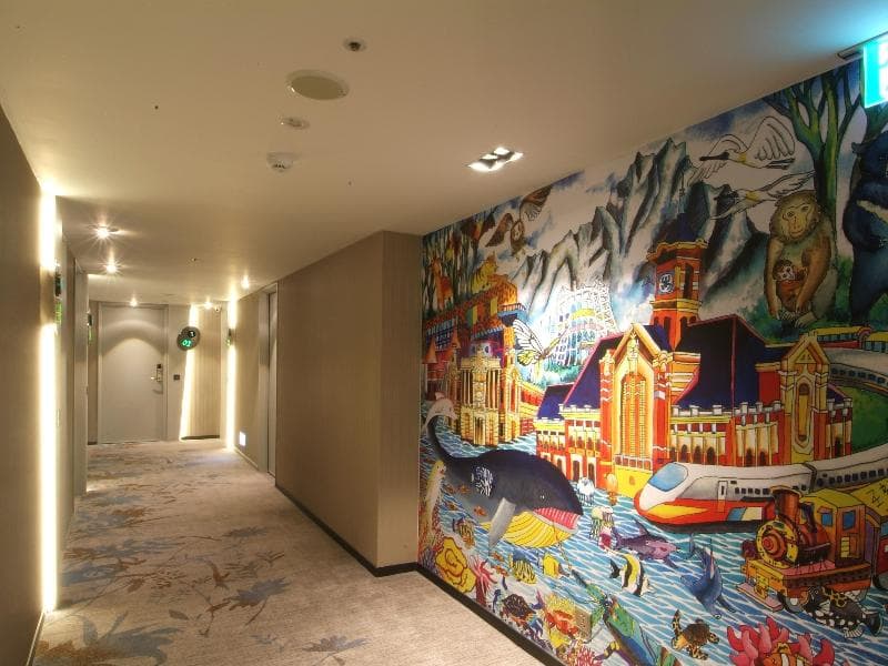 The Cloud Hotel 4
