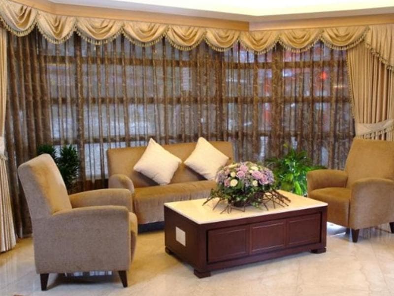 Nei Jiang Hotel 3
