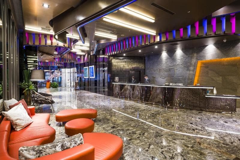 In Sky Hotel (Adults Only) 2