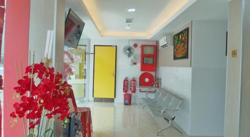 Comfort Two Hotel 3