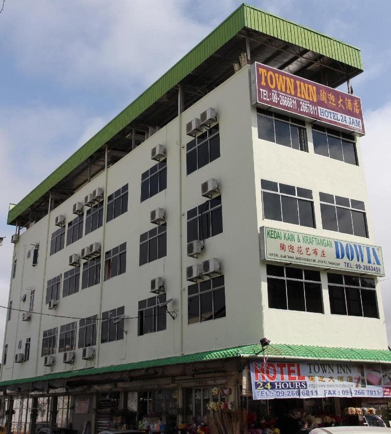 Town Inn Hotel photo 1