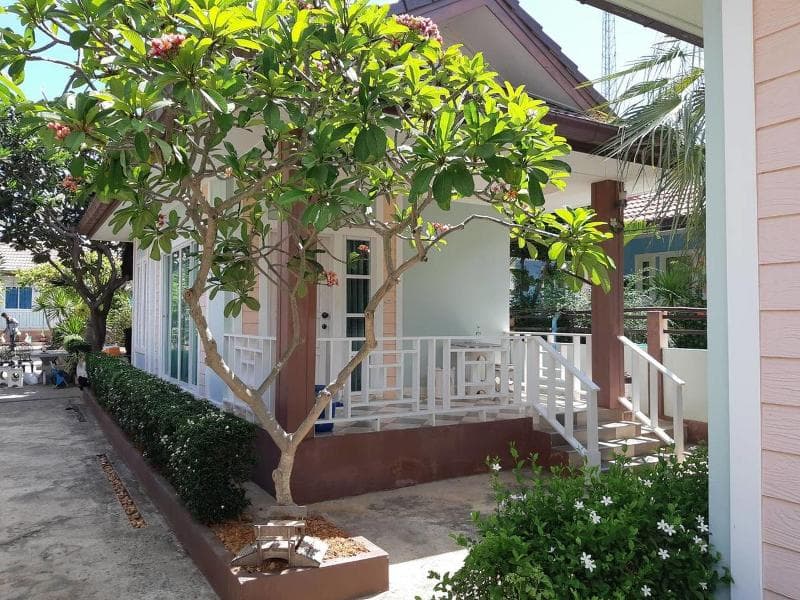 Lareena Resort By The Sea Koh Lan photo 1