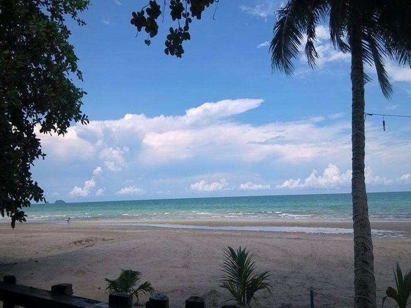 Apple Beachfront Resort main