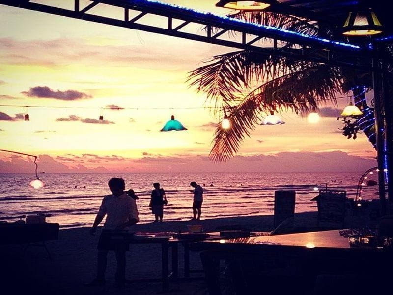 Apple Beachfront Resort 3