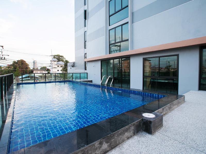 B2 South Pattaya Premier Hotel 3