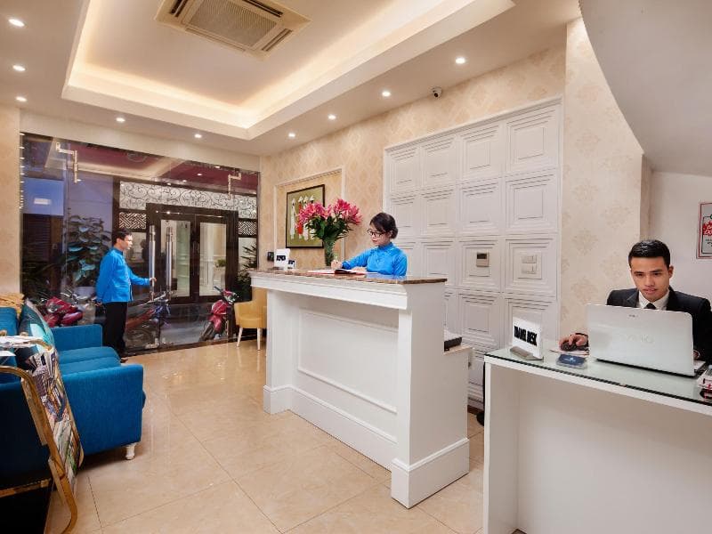 Skyline Hotel photo 1