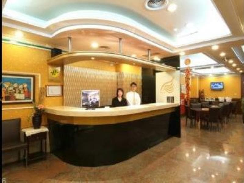 Golden Swallow Hotel 3