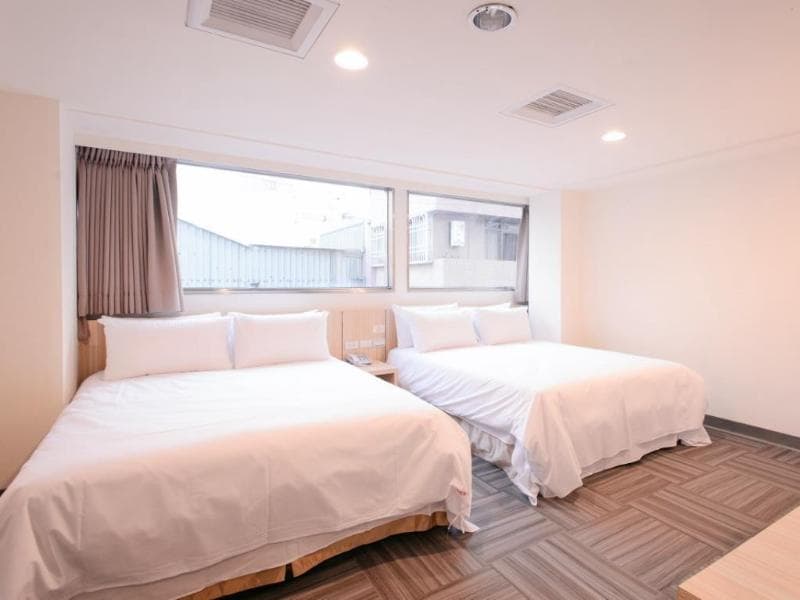 Taichung Kiwi Express Hotel - Chenggong Rd 5